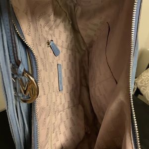 Michael Kors Bags - AWESOME Michael Kors Handbag Michael Kors Bags - AWESOME Michael Kors Handbag
